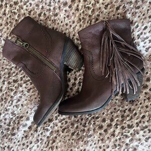 Sam Edelman Louie Fringe Boots | 7.5/38